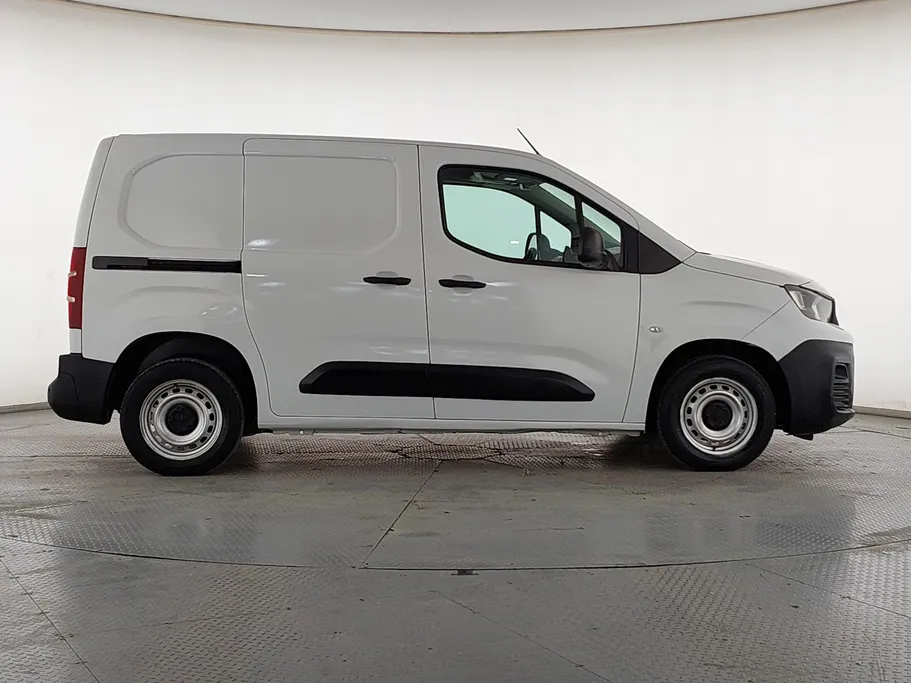 بيجو بارتنر Short van 2023 