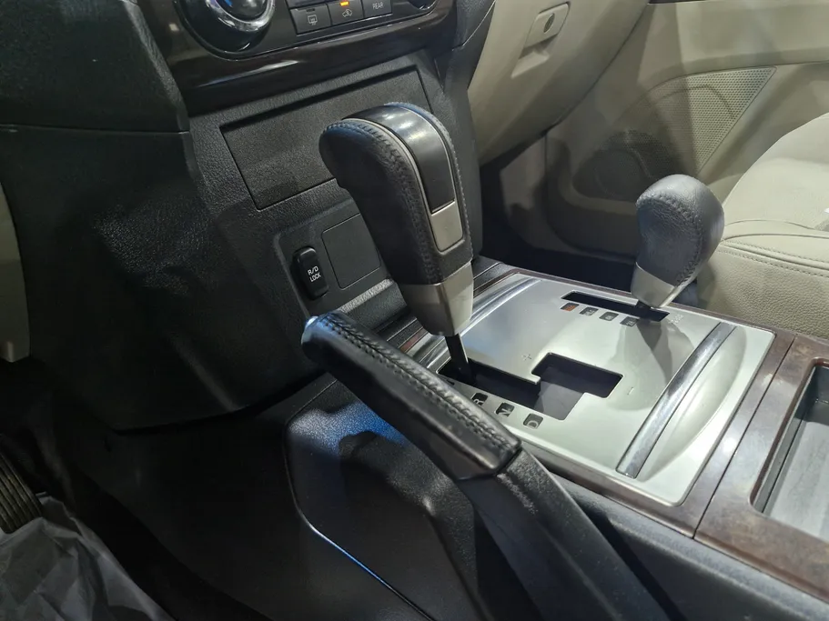 2022 Mitsubishi Pajero GLS 5Doors 