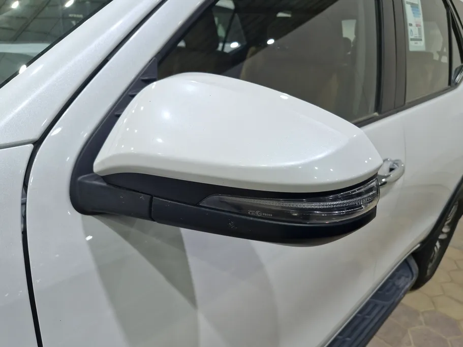 2023 Toyota Fortuner VX 