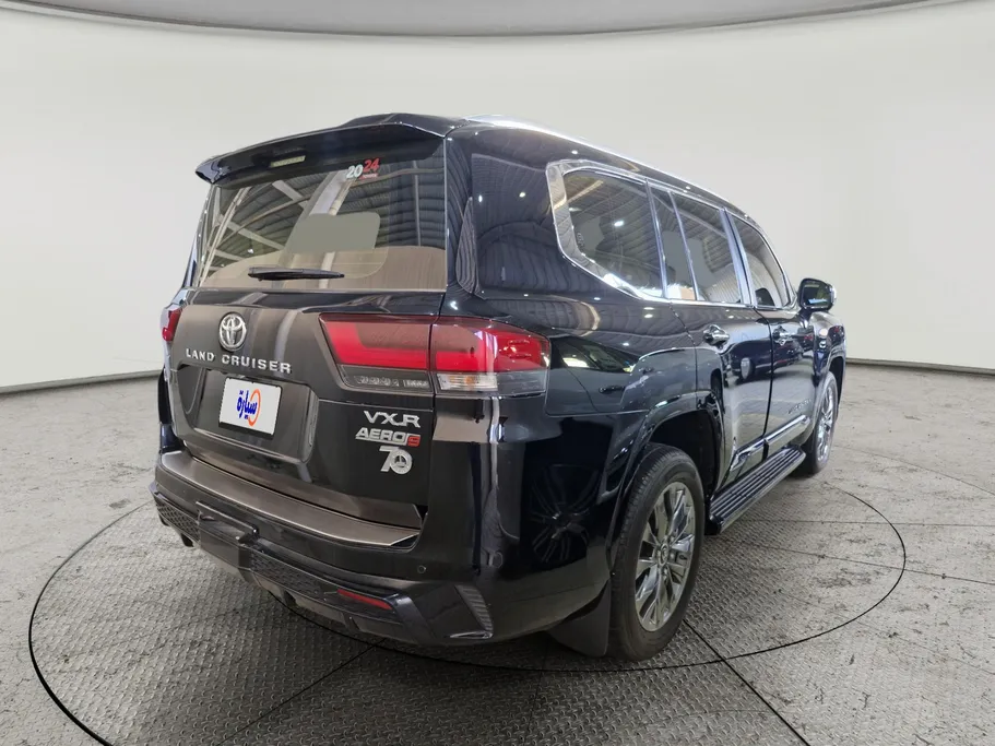 تويوتا لاندكروزر VXR 2024 