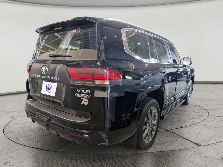 2024 Toyota Land Cruiser VXR 