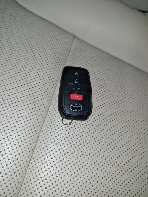 تويوتا لاندكروزر VXR 2024 