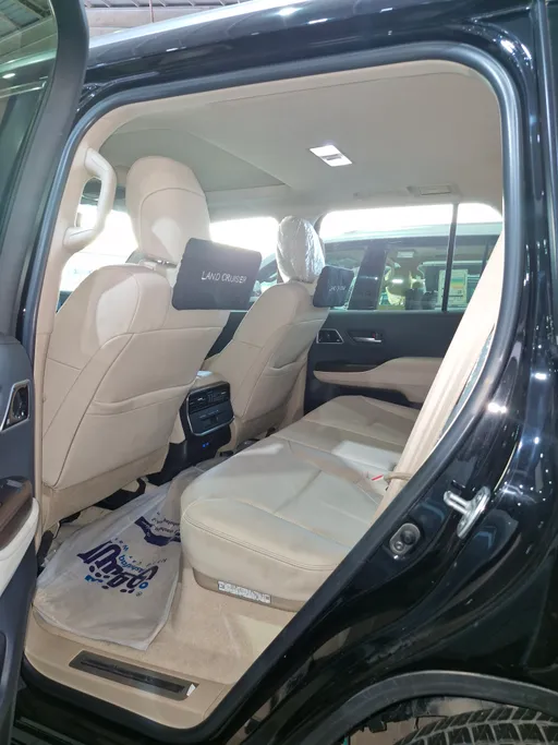 تويوتا لاندكروزر VXR 2024 