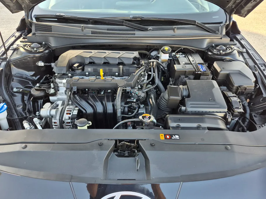 2025 Hyundai Elantra Smart 