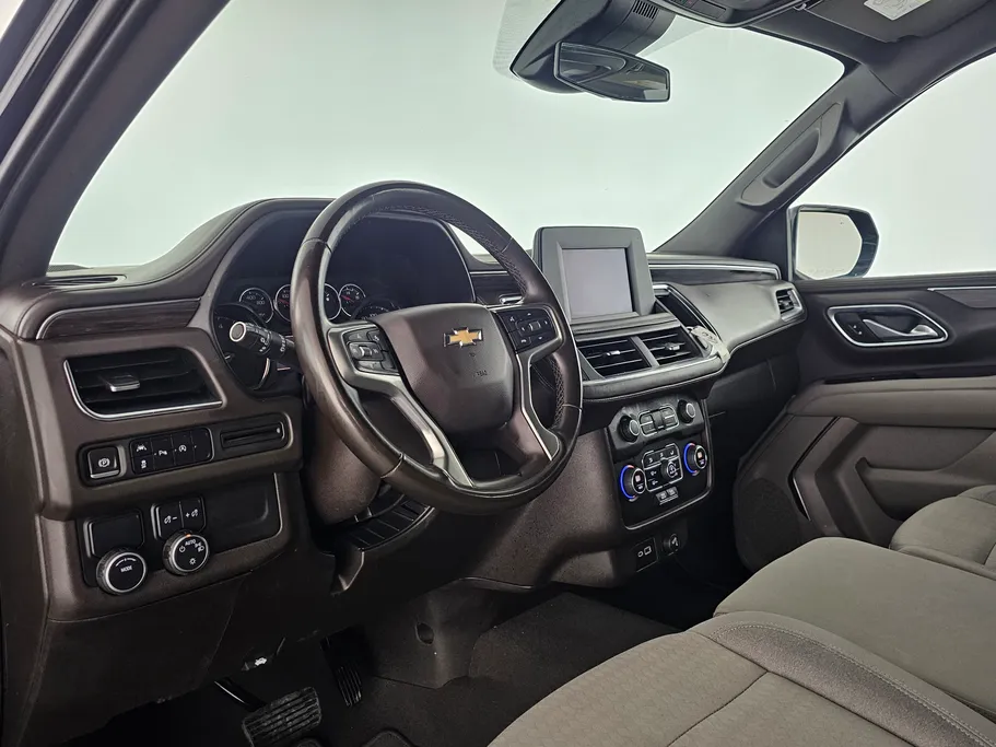 2023 Chevrolet Suburban LS 