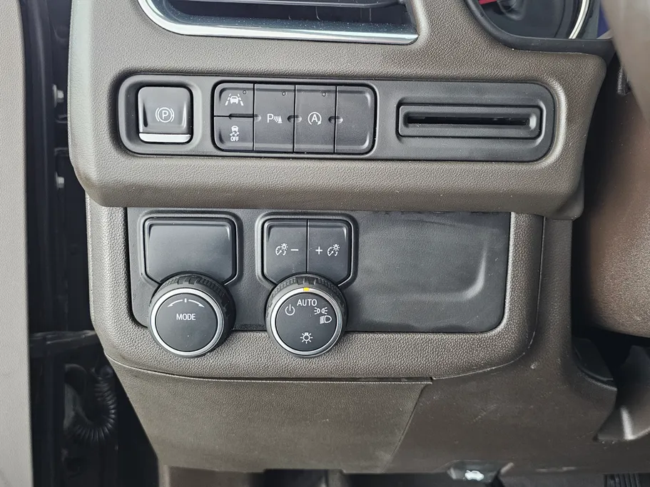 2023 Chevrolet Suburban LS 