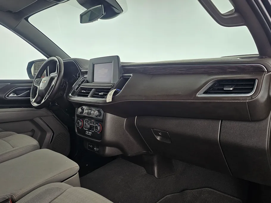 2023 Chevrolet Suburban LS 