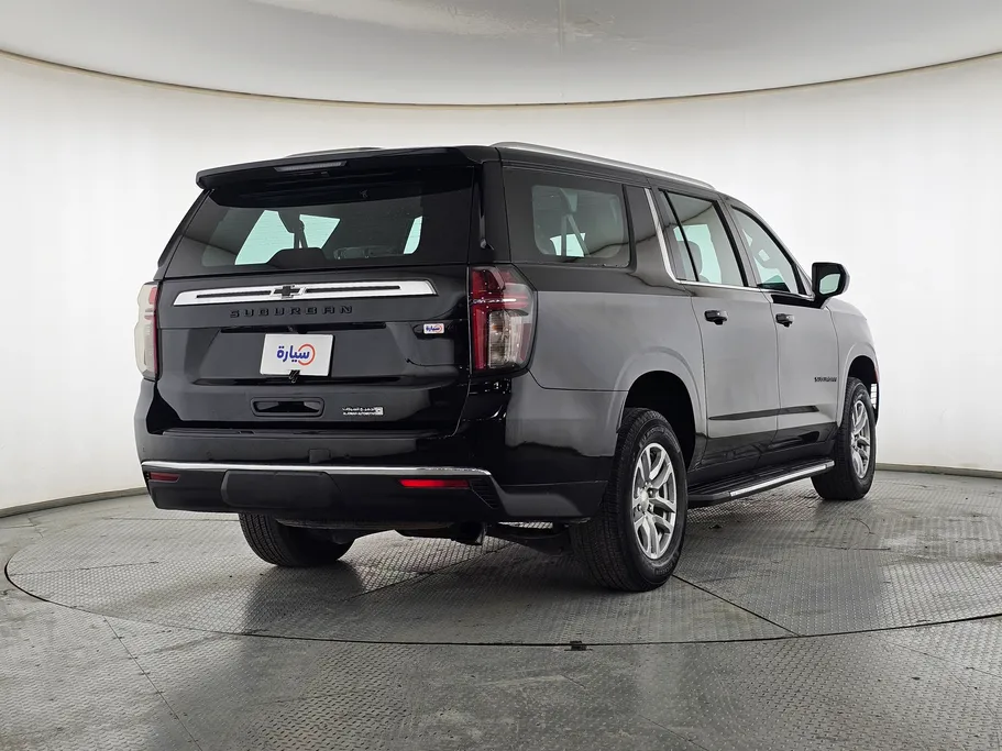2023 Chevrolet Suburban LS 