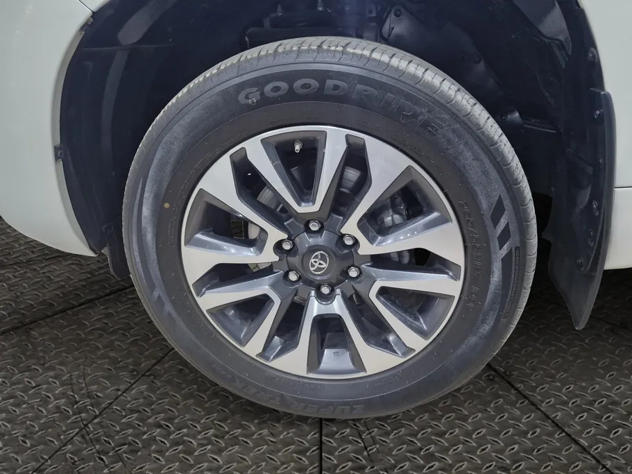 2023 Toyota Prado TXL 