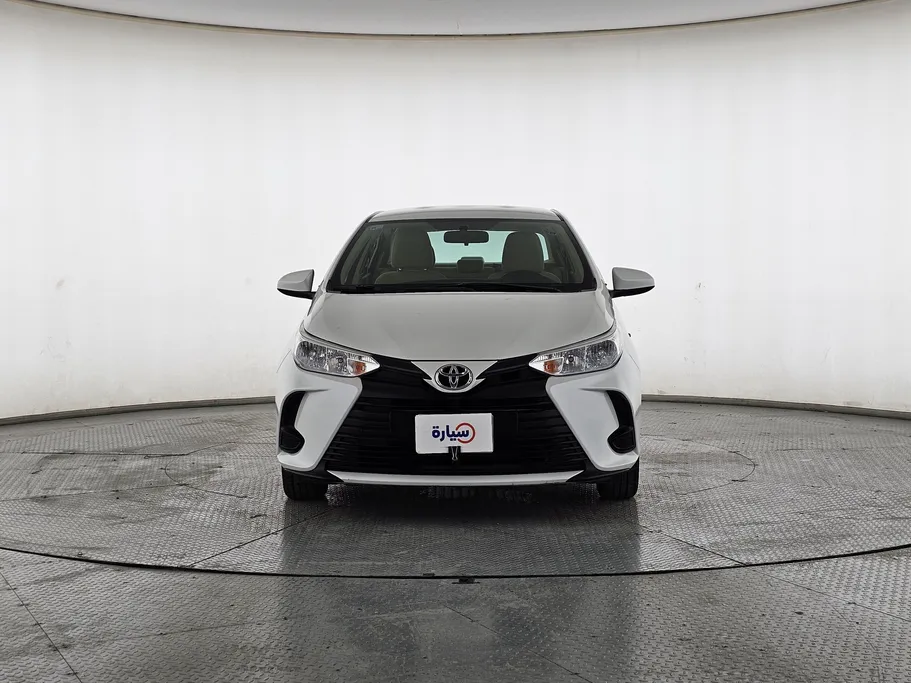 2022 Toyota Yaris  Y 