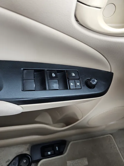 2022 Toyota Yaris  Y 