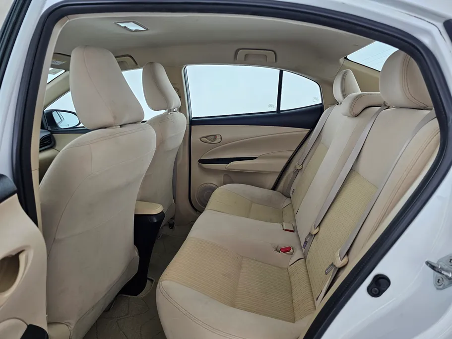 2022 Toyota Yaris  Y 