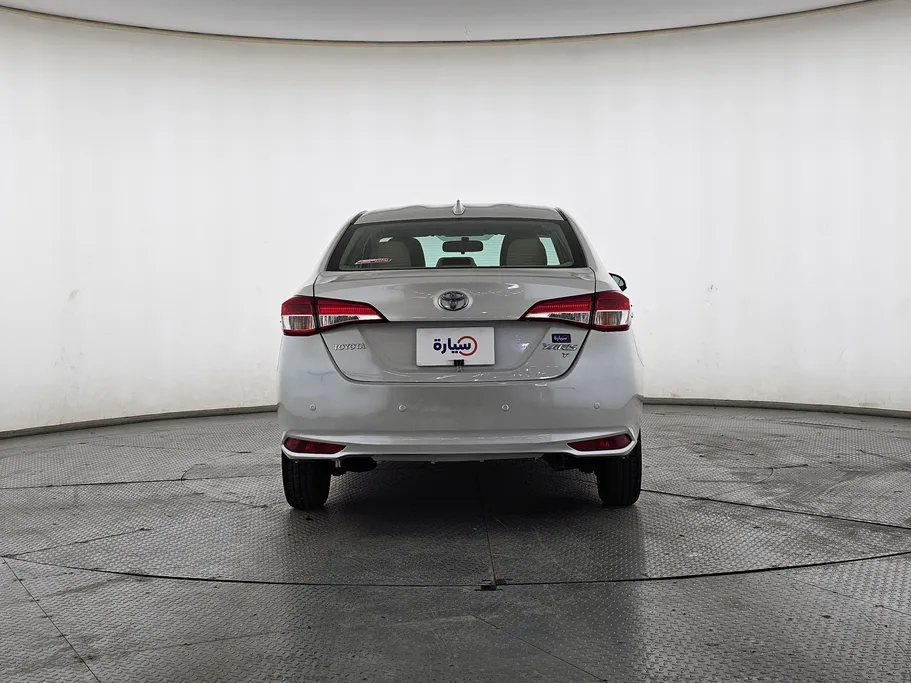 2022 Toyota Yaris  Y 