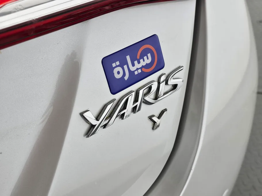 2022 Toyota Yaris  Y 
