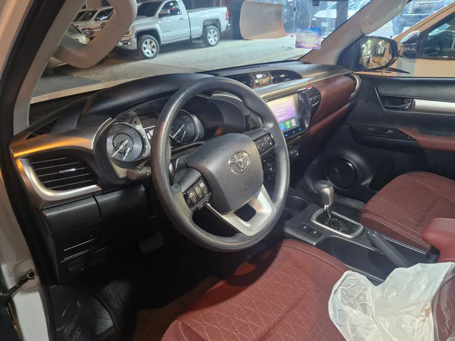 2026 Toyota Hilux SGLX 