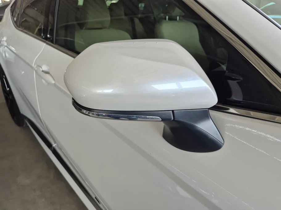 2025 Toyota Camry  LE HEV 
