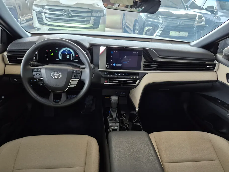 2025 Toyota Camry  LE HEV 