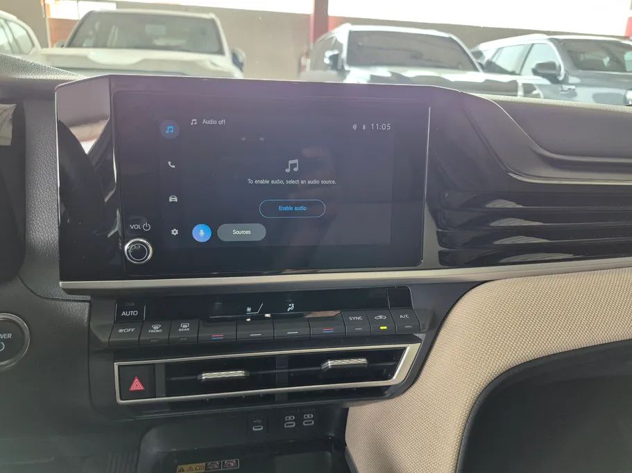 2025 Toyota Camry  LE HEV 