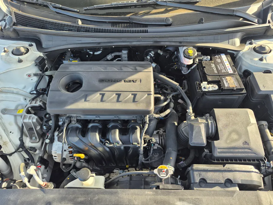 2024 Hyundai Elantra Smart 