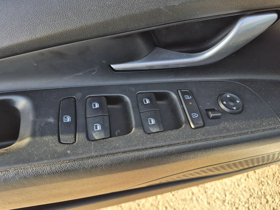 2024 Hyundai Elantra Smart 
