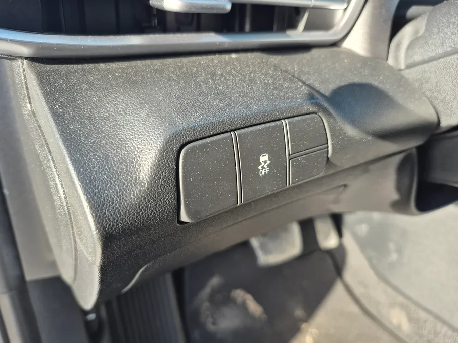 2024 Hyundai Elantra Smart 