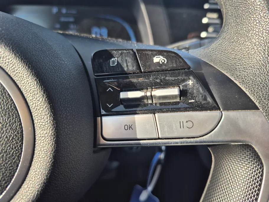 2024 Hyundai Elantra Smart 