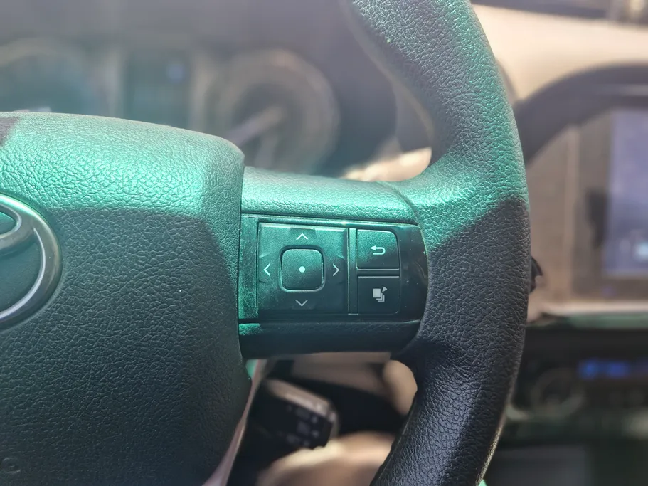 2025 Toyota Hilux SGLX 