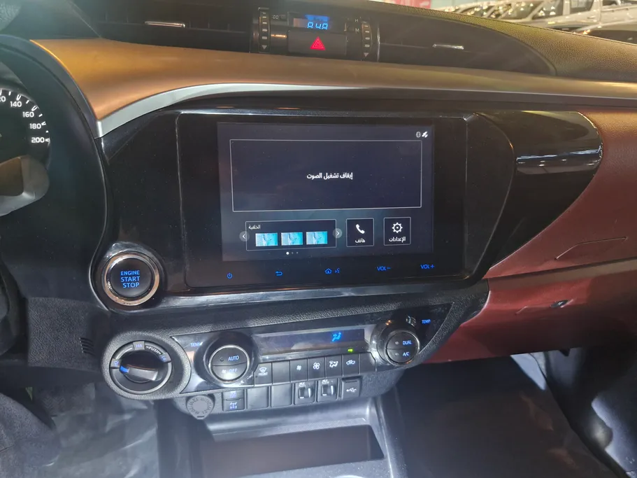 2025 Toyota Hilux SGLX 