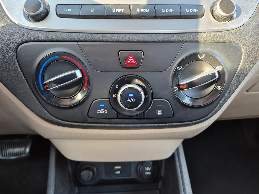 2023 Hyundai Accent Smart 