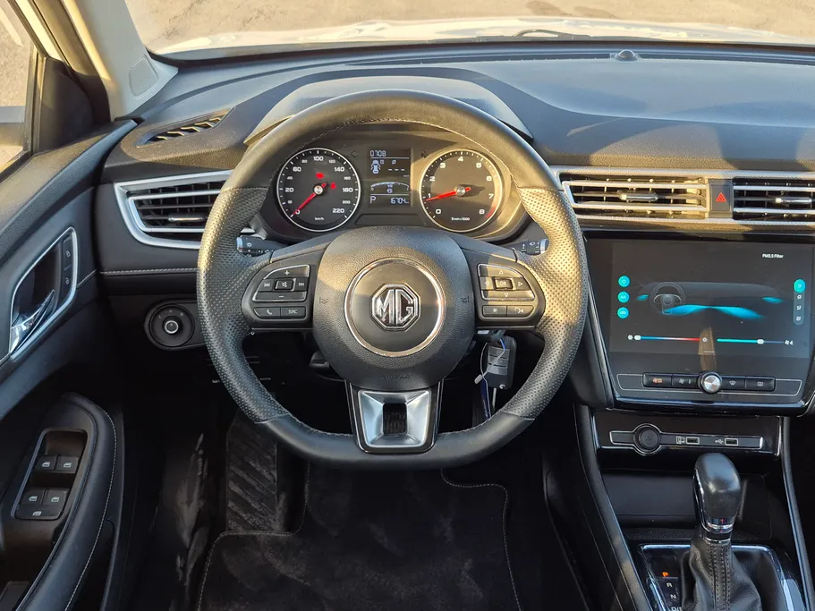2025 MG 5 STD 