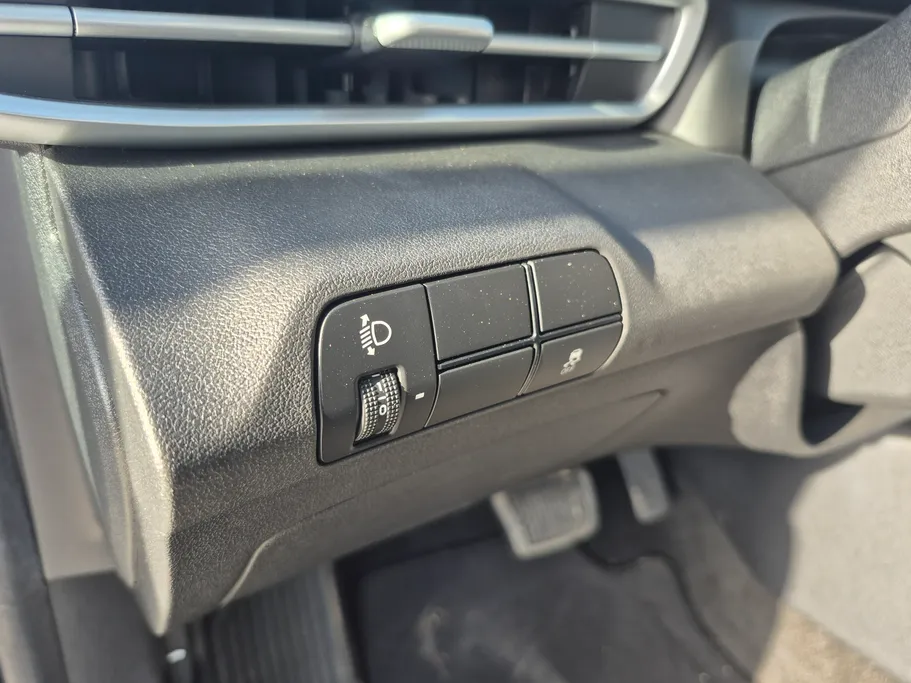 2025 Hyundai Elantra Smart 