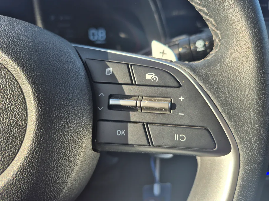 2025 Hyundai Elantra Smart 
