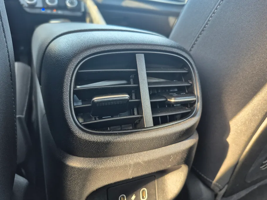 2025 Hyundai Elantra Smart 