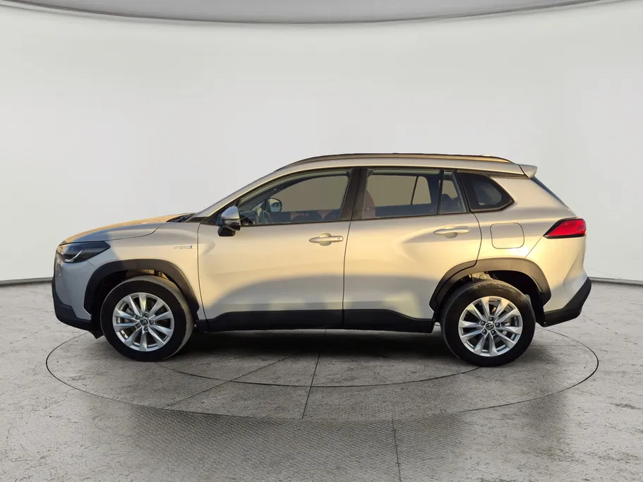 2024 Toyota Corolla Cross XLE HEV 