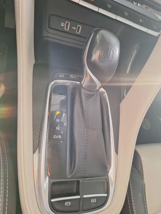 ام جي ZS COM 2023 