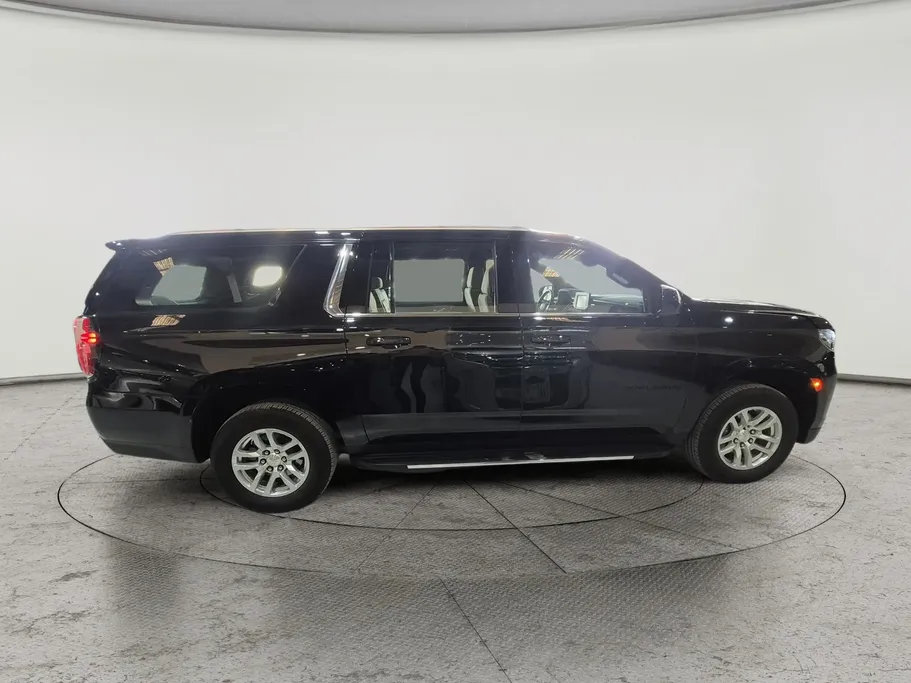 2024 Chevrolet Suburban LS 
