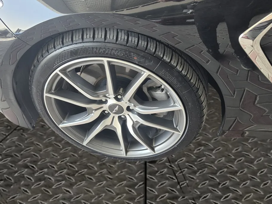 2019 Genesis G70 Platinum 