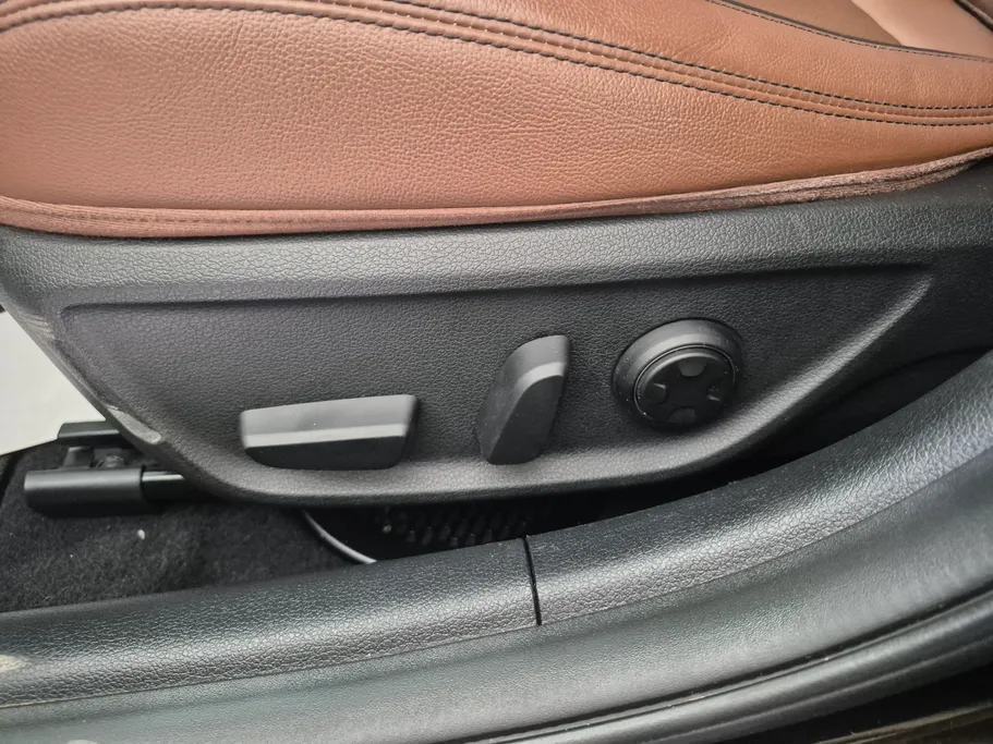2019 Genesis G70 Platinum 