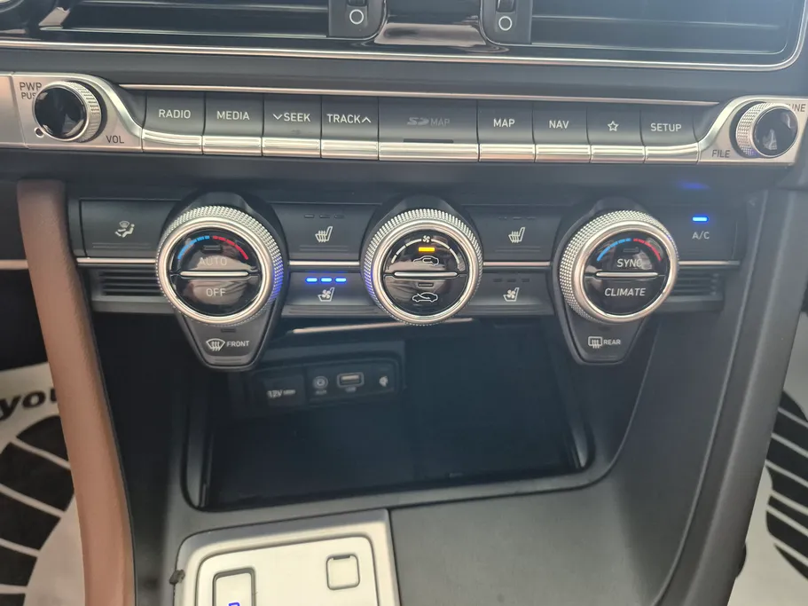 2019 Genesis G70 Platinum 