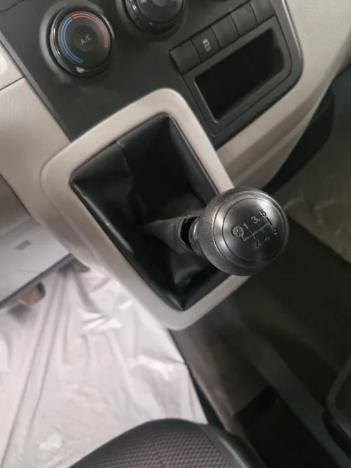 2022 Toyota Haice فان بضاعه 