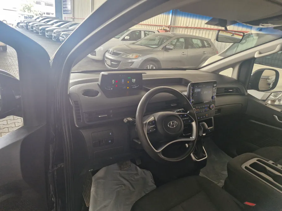 2023 Hyundai Staria Smart 11 ST 