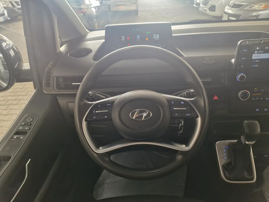 2023 Hyundai Staria Smart 11 ST 