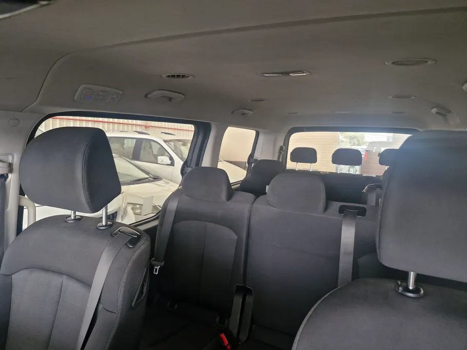 2023 Hyundai Staria Smart 11 ST 