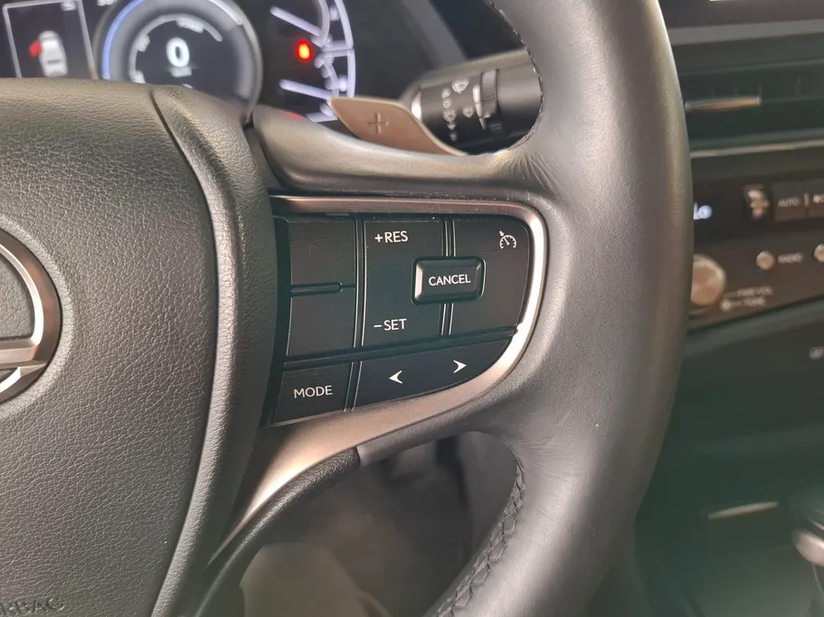 2023 Lexus ES 300 H 