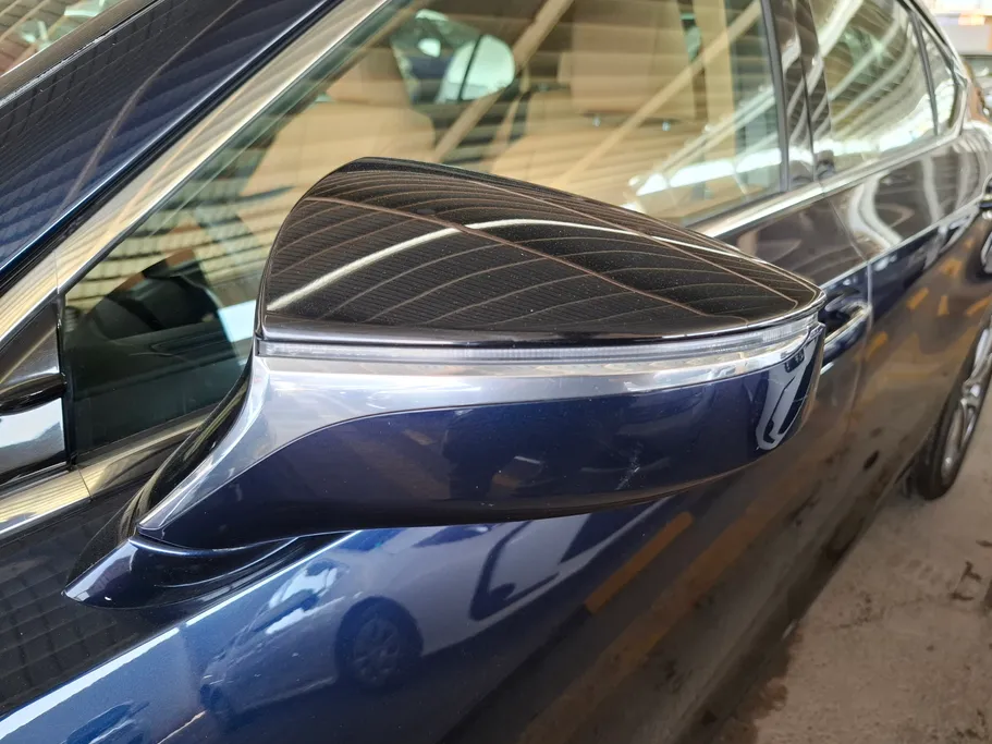 2023 Lexus ES 300 H 