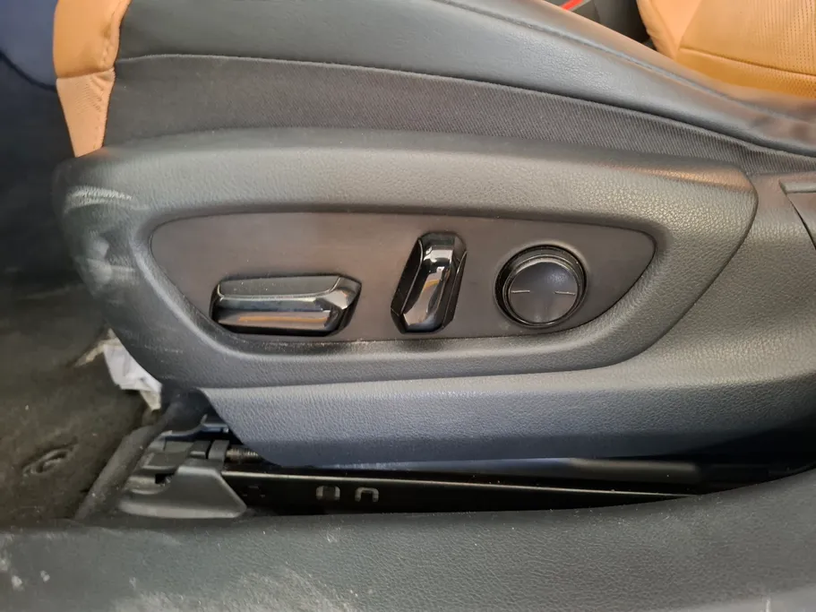 2023 Lexus ES 300 H 