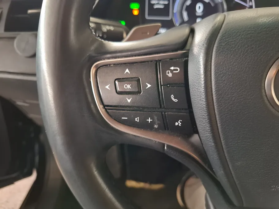 2023 Lexus ES 300 H 