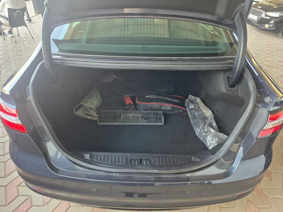 2022 Ford Taurus Titanium 