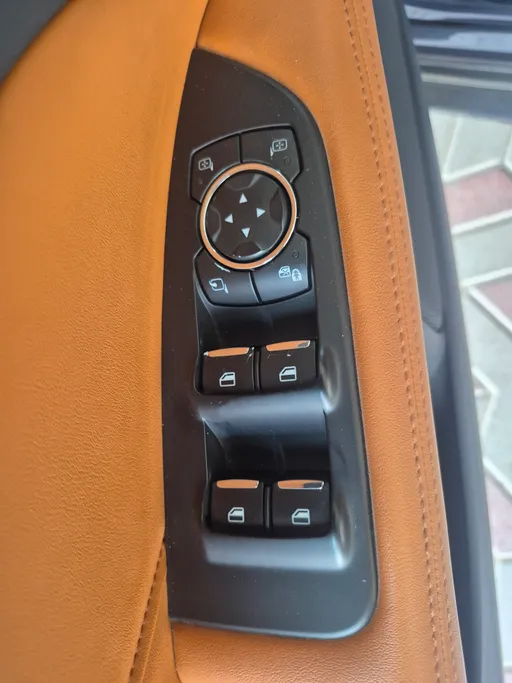 2022 Ford Taurus Titanium 