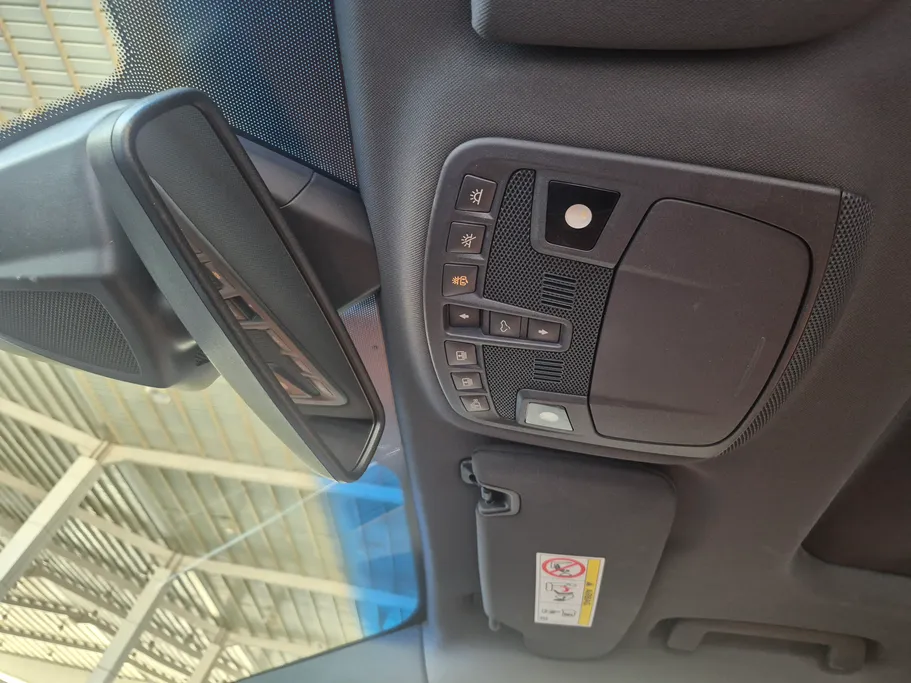 2022 Ford Taurus Titanium 